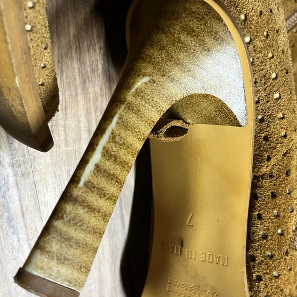 Rebels 7 women’s Boots Perforated Suede Leather Camel Square Toe Heels Wood - Picture 5 of 10